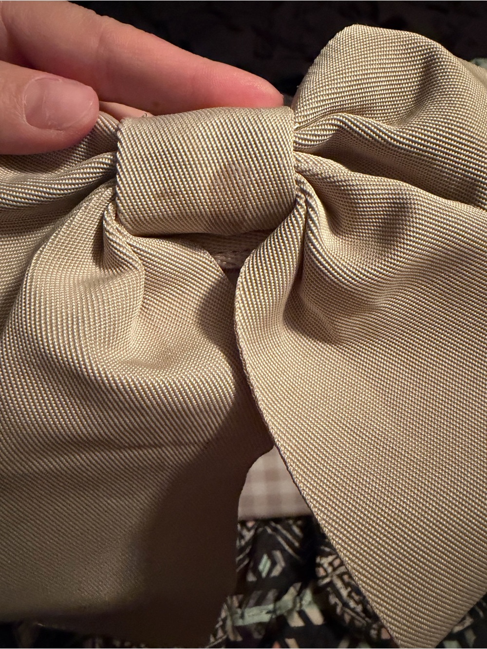 case-mate Beige Gingham Tote with Matching Pouch - Picture 4 of 4
